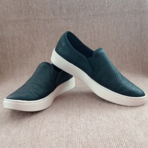 Sofft Women's Somers Slip-On Shoe, Size 8M, Black